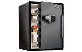 SafeSpace&reg; Storage Security: 2120D Computer lock attached to laptop